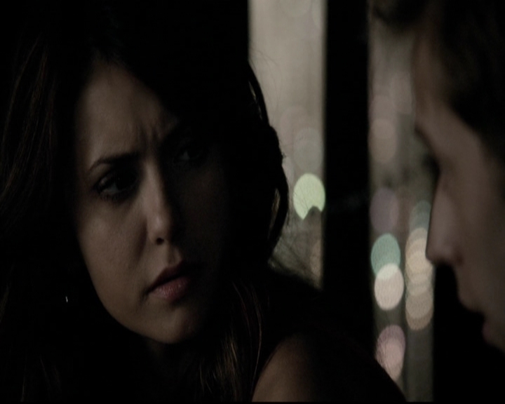 VampireDiariesWorld-dot-org_5x08DeadManOnCampus1502.jpg