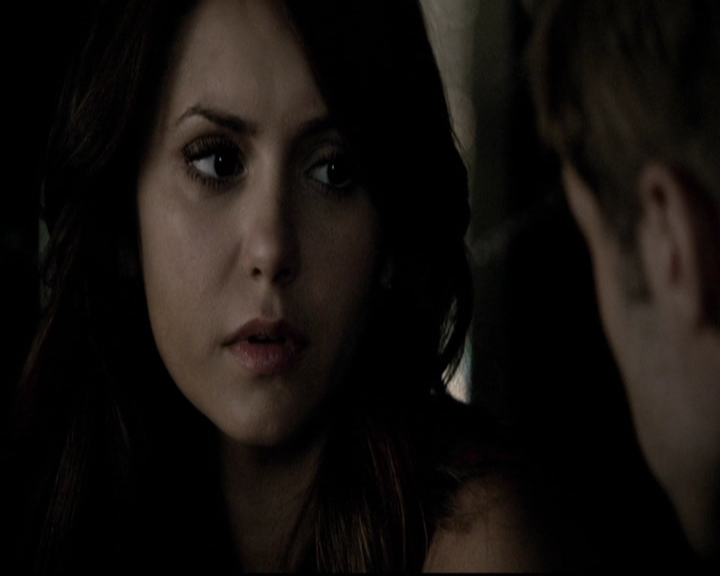 VampireDiariesWorld-dot-org_5x08DeadManOnCampus1512.jpg