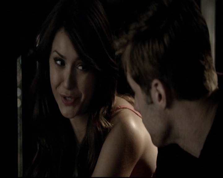 VampireDiariesWorld-dot-org_5x08DeadManOnCampus1523.jpg