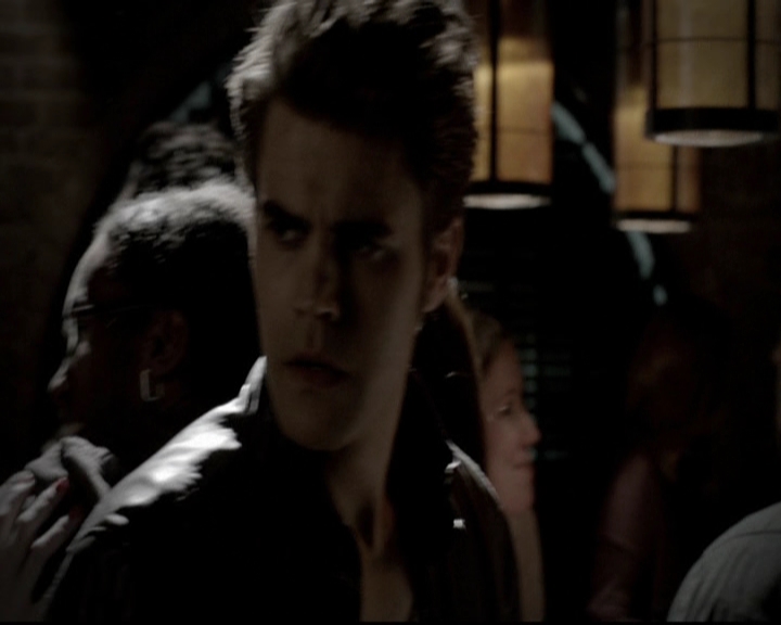VampireDiariesWorld-dot-org_5x08DeadManOnCampus1552.jpg
