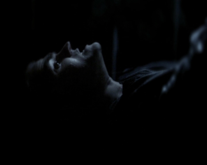 VampireDiariesWorld-dot-org_5x08DeadManOnCampus1571.jpg