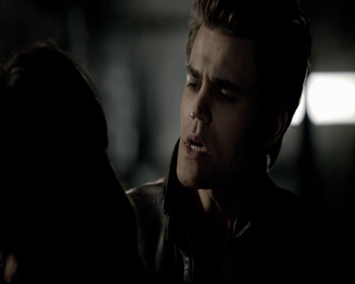VampireDiariesWorld-dot-org_5x08DeadManOnCampus1593.jpg