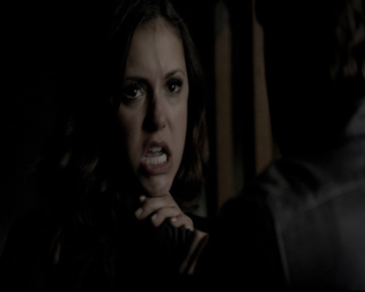 VampireDiariesWorld-dot-org_5x08DeadManOnCampus1596.jpg