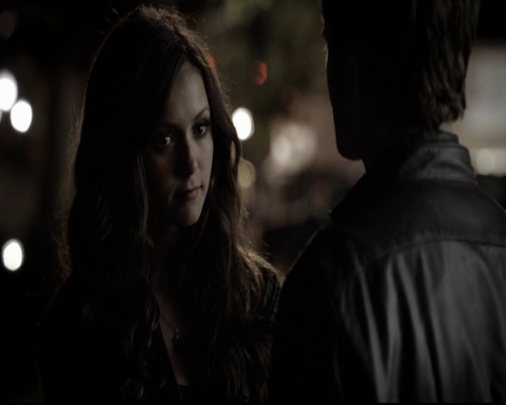 VampireDiariesWorld-dot-org_5x08DeadManOnCampus1932.jpg