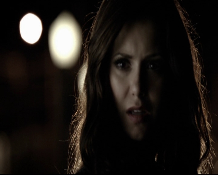 VampireDiariesWorld-dot-org_5x08DeadManOnCampus1980.jpg VampireDiariesWorld-dot-org_5x08DeadManOnCampus1980.jpg