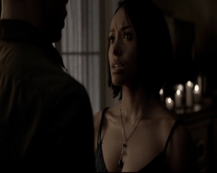 VampireDiariesWorld-dot-org_5x08DeadManOnCampus2053.jpg VampireDiariesWorld-dot-org_5x08DeadManOnCampus2053.jpg