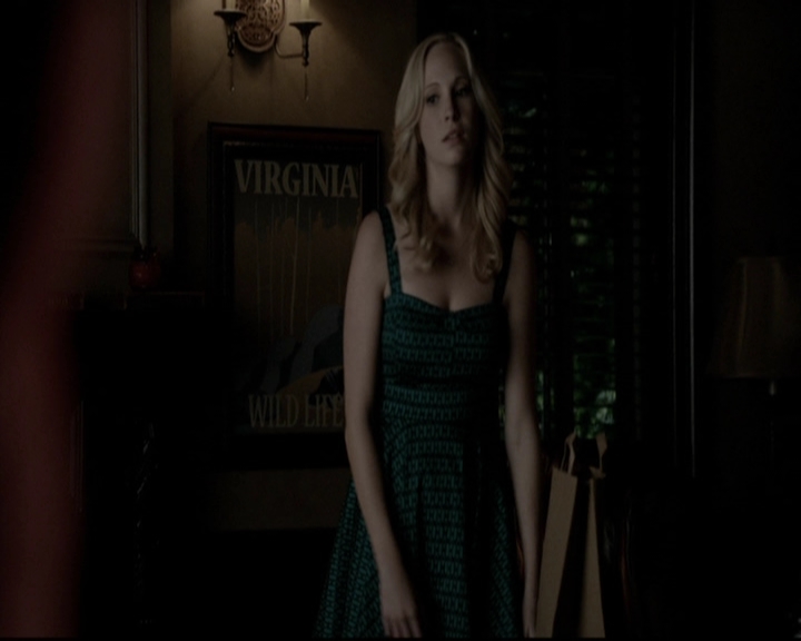 VampireDiariesWorld-dot-org_5x08DeadManOnCampus2160.jpg