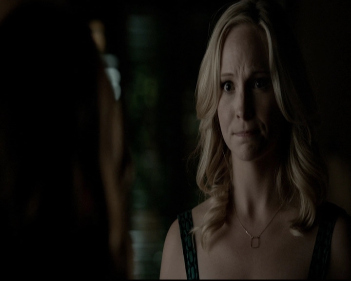 VampireDiariesWorld-dot-org_5x08DeadManOnCampus2199.jpg VampireDiariesWorld-dot-org_5x08DeadManOnCampus2199.jpg