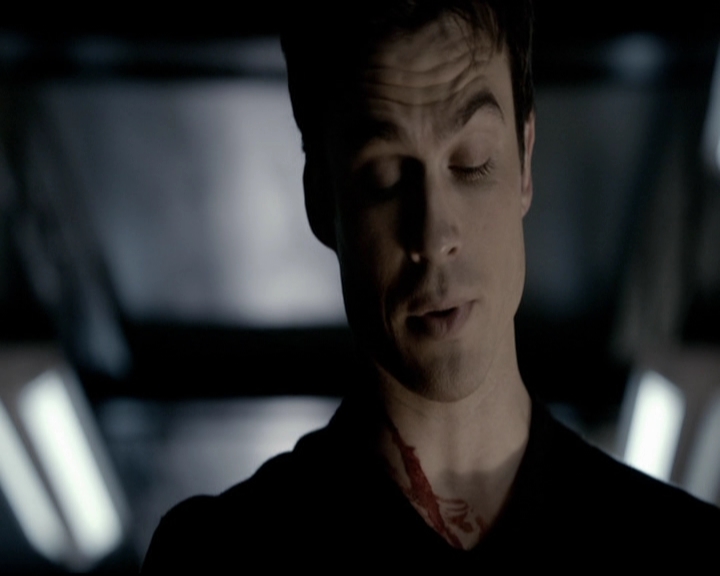 VampireDiariesWorld-dot-org_5x08DeadManOnCampus2229.jpg