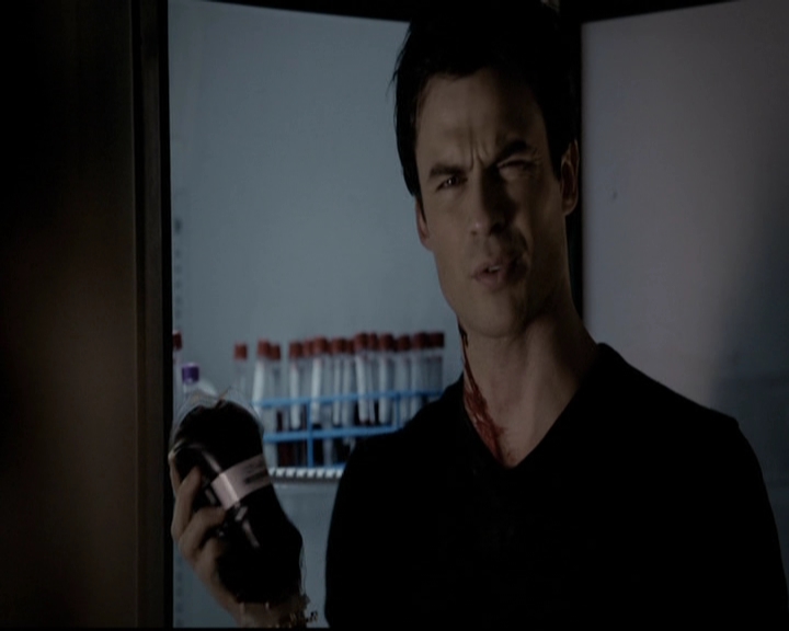 VampireDiariesWorld-dot-org_5x08DeadManOnCampus2244.jpg