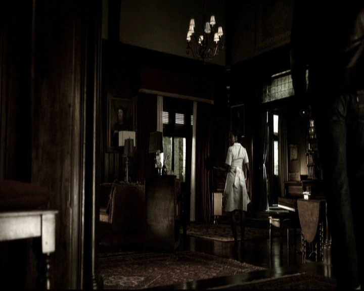 VampireDiariesWorld-dot-org_5x09TheCell0061.jpg