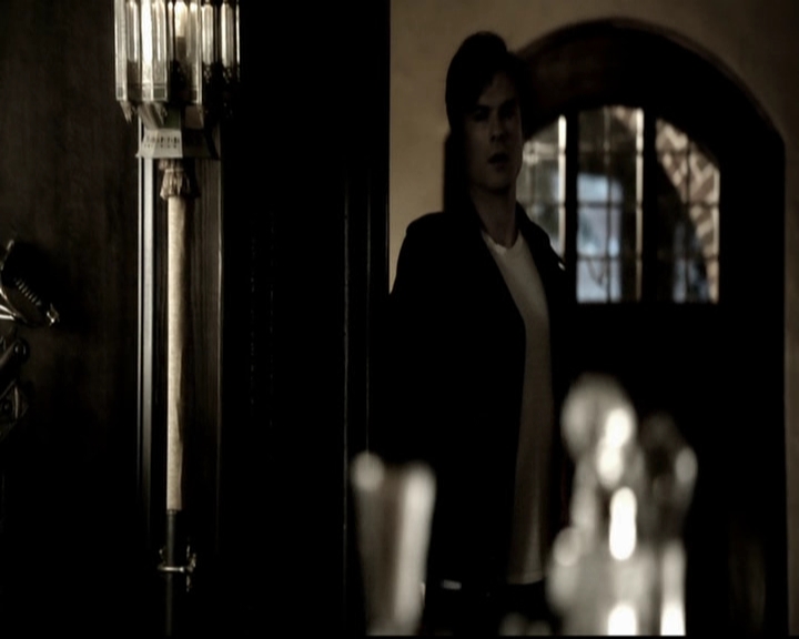 VampireDiariesWorld-dot-org_5x09TheCell0062.jpg