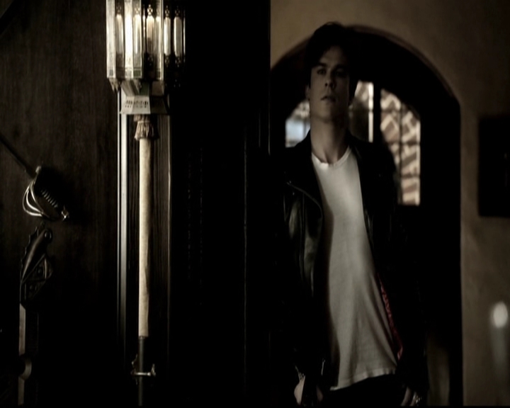 VampireDiariesWorld-dot-org_5x09TheCell0064.jpg