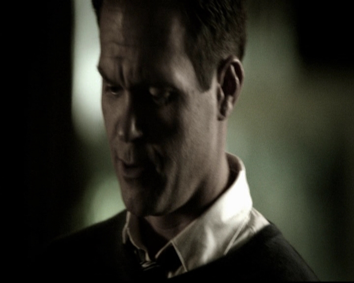 VampireDiariesWorld-dot-org_5x09TheCell0078.jpg
