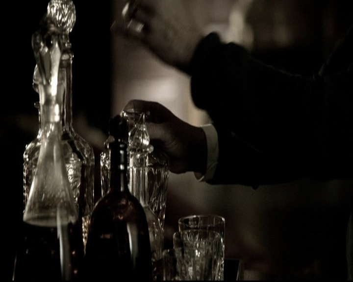 VampireDiariesWorld-dot-org_5x09TheCell0079.jpg