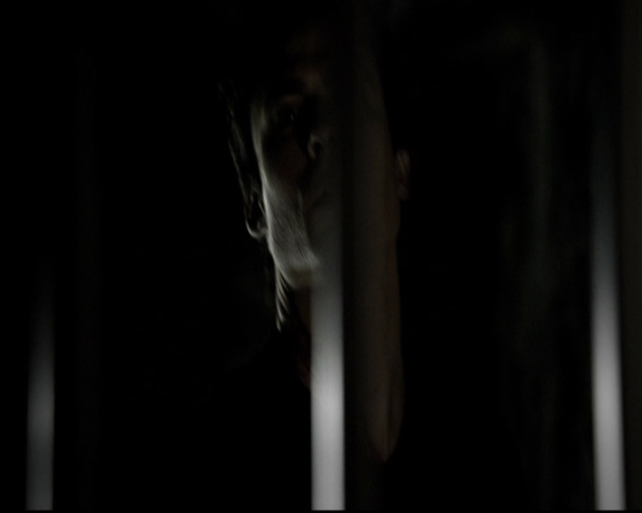 VampireDiariesWorld-dot-org_5x09TheCell0795.jpg