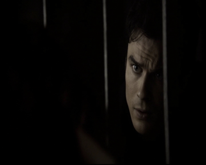 VampireDiariesWorld-dot-org_5x09TheCell0900.jpg