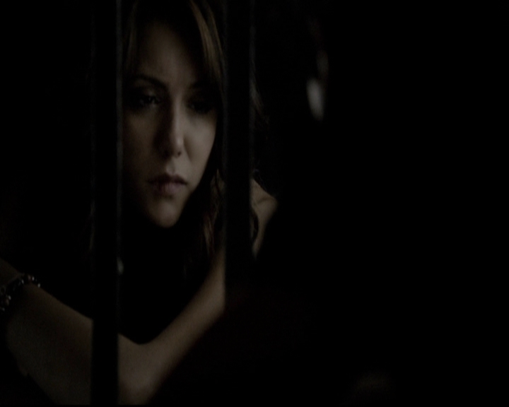 VampireDiariesWorld-dot-org_5x09TheCell0904.jpg