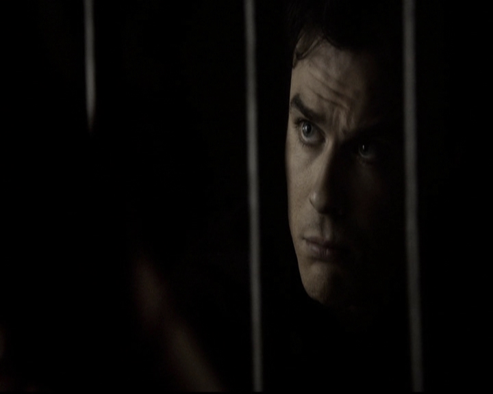 VampireDiariesWorld-dot-org_5x09TheCell0905.jpg