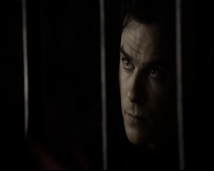 VampireDiariesWorld-dot-org_5x09TheCell0909.jpg