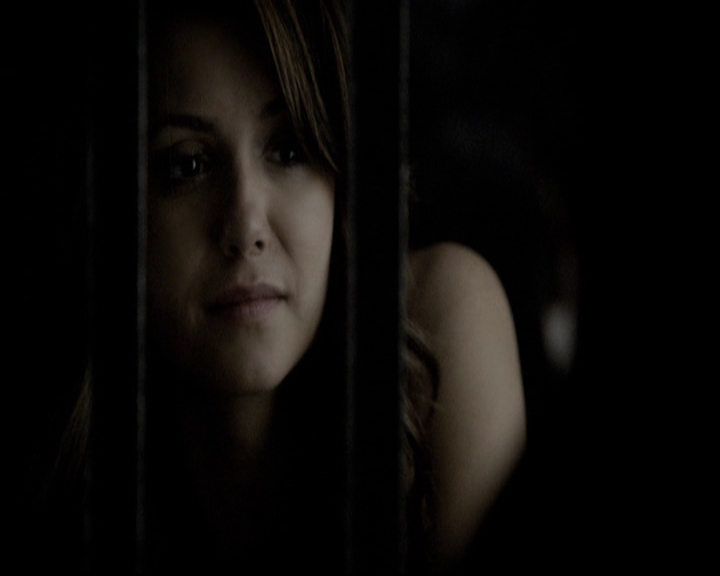 VampireDiariesWorld-dot-org_5x09TheCell0920.jpg