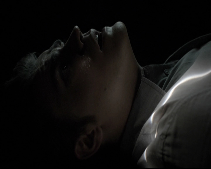 VampireDiariesWorld-dot-org_5x09TheCell0931.jpg