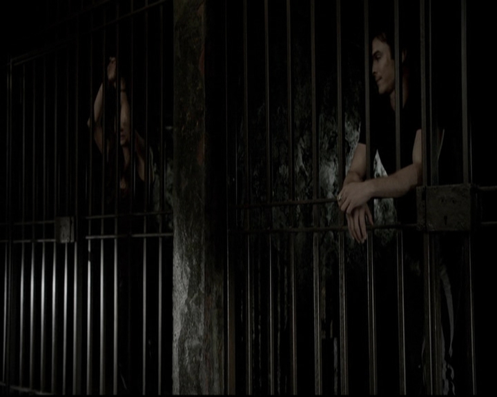 VampireDiariesWorld-dot-org_5x09TheCell1019.jpg