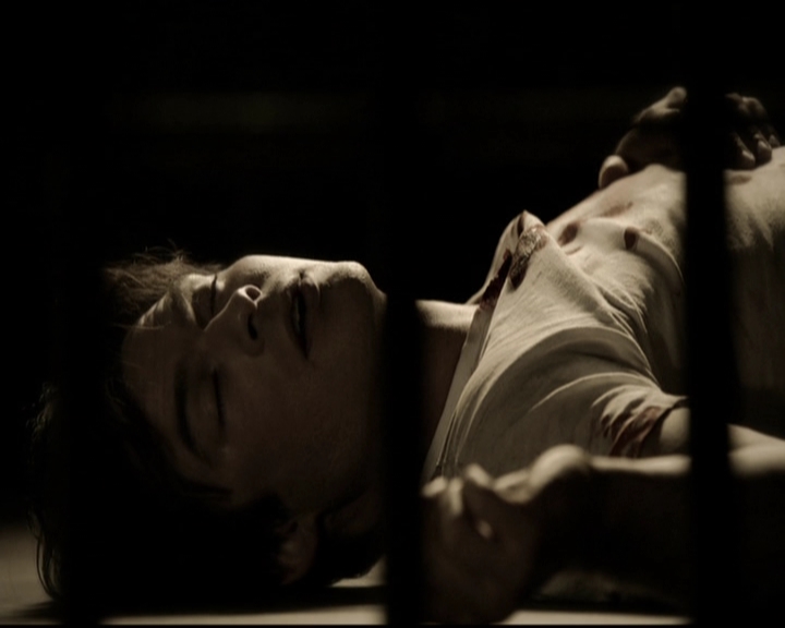 VampireDiariesWorld-dot-org_5x09TheCell1108.jpg