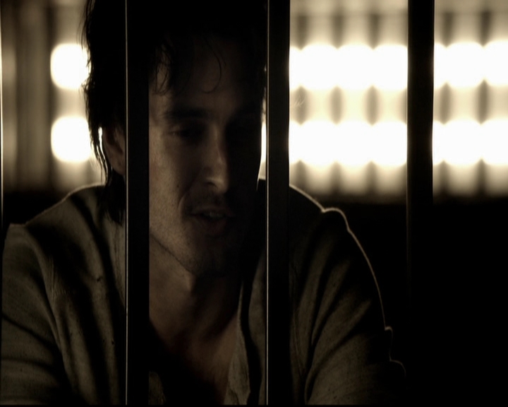 VampireDiariesWorld-dot-org_5x09TheCell1110.jpg VampireDiariesWorld-dot-org_5x09TheCell1110.jpg