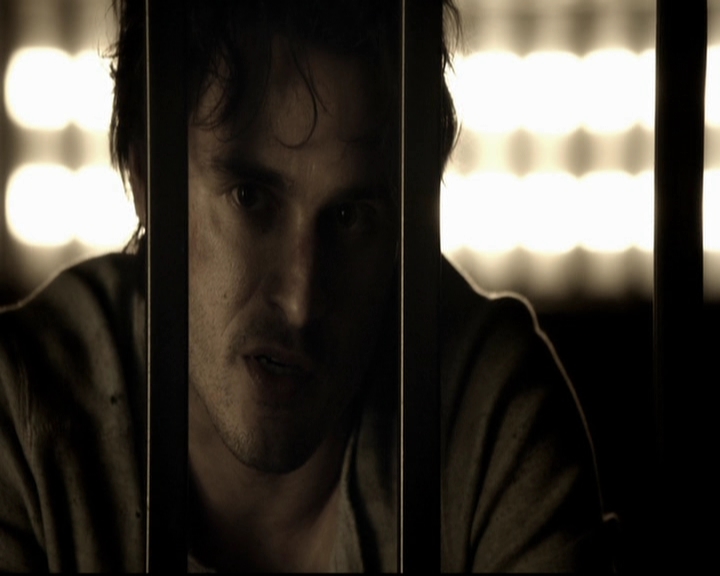 VampireDiariesWorld-dot-org_5x09TheCell1129.jpg