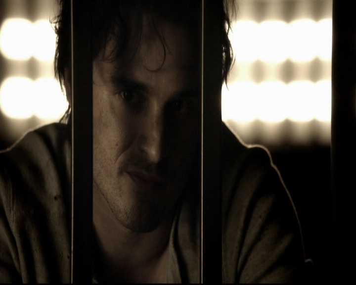 VampireDiariesWorld-dot-org_5x09TheCell1131.jpg