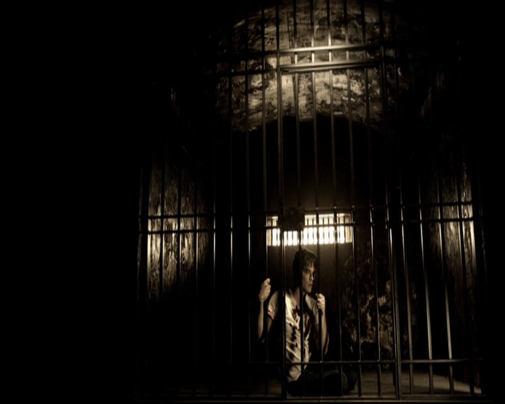 VampireDiariesWorld-dot-org_5x09TheCell1217.jpg