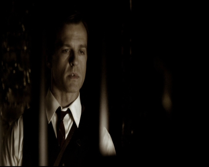 VampireDiariesWorld-dot-org_5x09TheCell1239.jpg