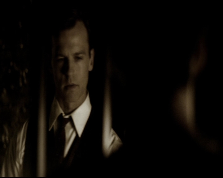 VampireDiariesWorld-dot-org_5x09TheCell1249.jpg