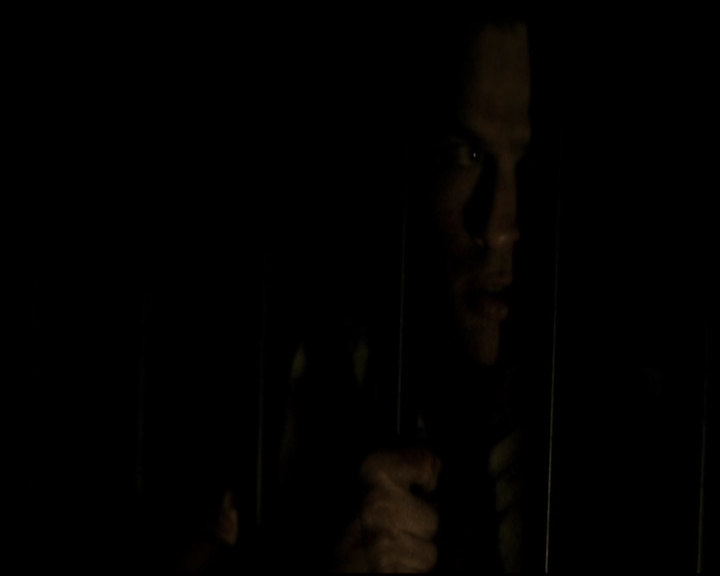VampireDiariesWorld-dot-org_5x09TheCell1252.jpg