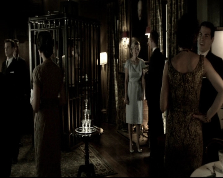 VampireDiariesWorld-dot-org_5x09TheCell1309.jpg
