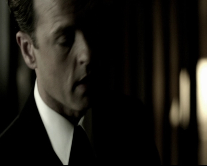 VampireDiariesWorld-dot-org_5x09TheCell1330.jpg