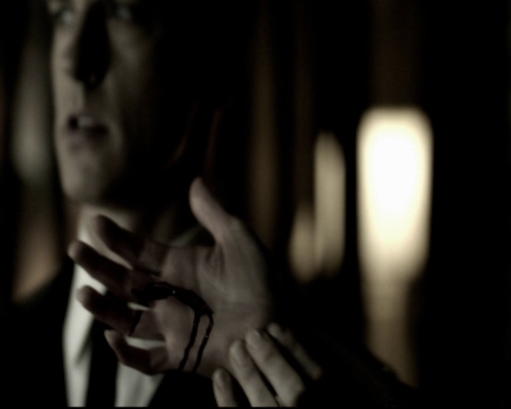 VampireDiariesWorld-dot-org_5x09TheCell1335.jpg