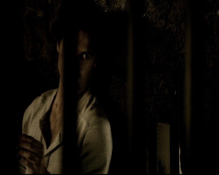 VampireDiariesWorld-dot-org_5x09TheCell1358.jpg