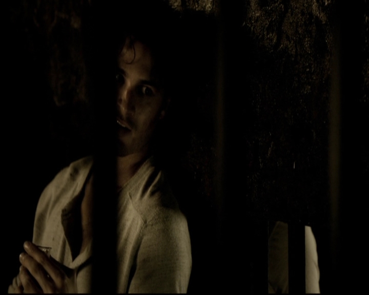 VampireDiariesWorld-dot-org_5x09TheCell1364.jpg