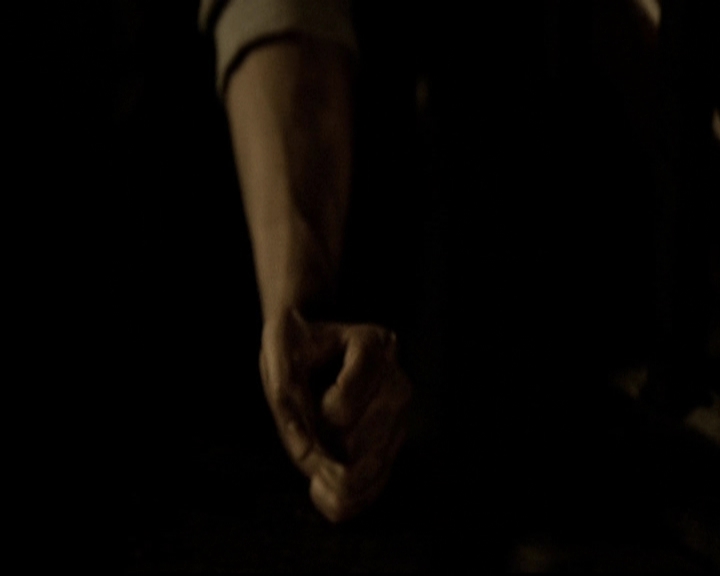 VampireDiariesWorld-dot-org_5x09TheCell1387.jpg