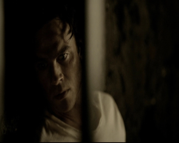 VampireDiariesWorld-dot-org_5x09TheCell1400.jpg