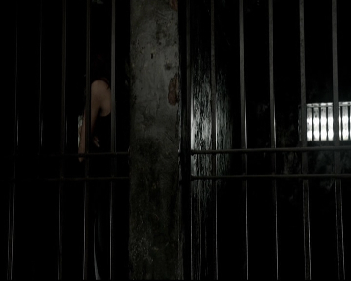 VampireDiariesWorld-dot-org_5x09TheCell1435.jpg