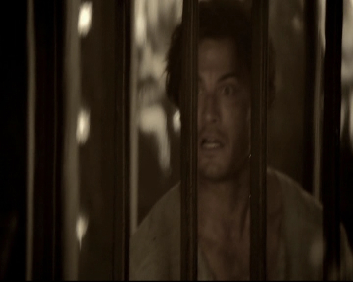 VampireDiariesWorld-dot-org_5x09TheCell1752.jpg