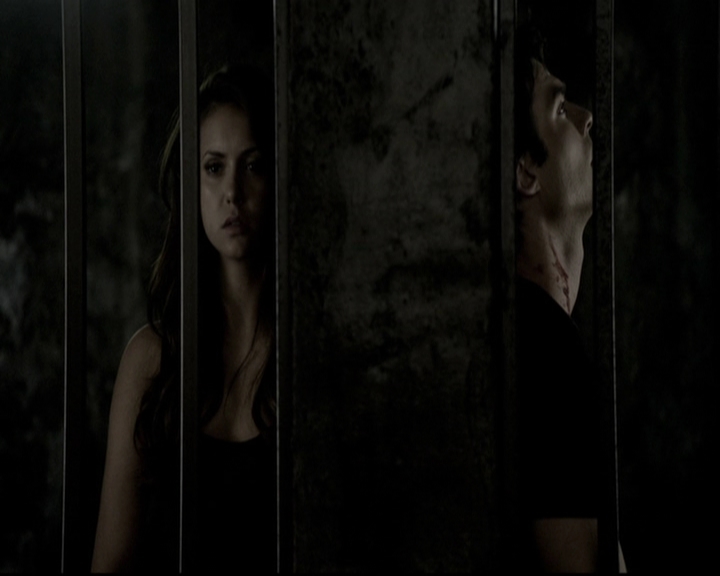 VampireDiariesWorld-dot-org_5x09TheCell1770.jpg