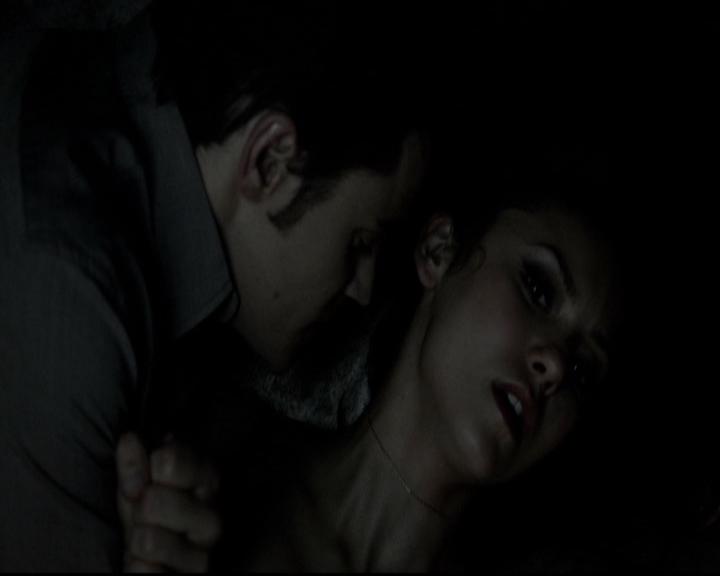 VampireDiariesWorld-dot-org_5x09TheCell1856.jpg