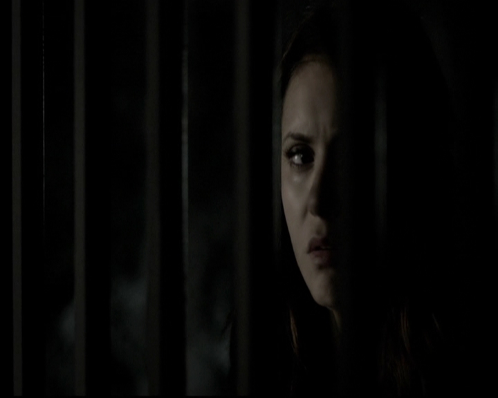 VampireDiariesWorld-dot-org_5x09TheCell1968.jpg