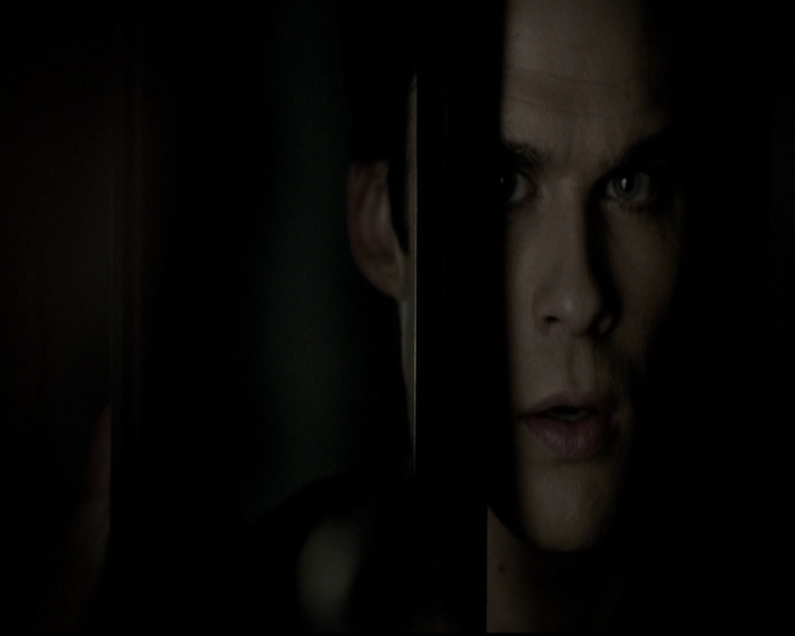 VampireDiariesWorld-dot-org_5x09TheCell1978.jpg