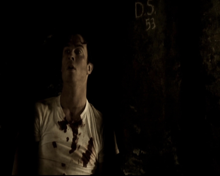 VampireDiariesWorld-dot-org_5x09TheCell2003.jpg
