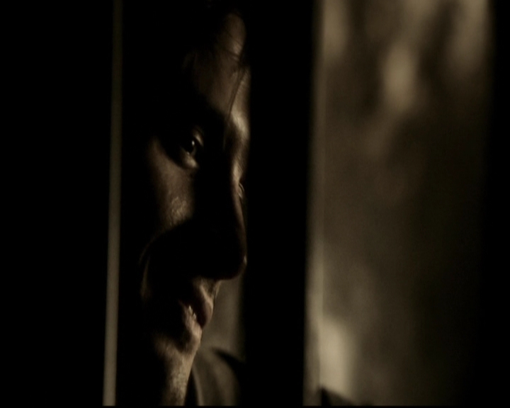 VampireDiariesWorld-dot-org_5x09TheCell2011.jpg